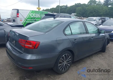 2015 Volkswagen Jetta 1.8T Sport z USA, uszkodzony, nr VIN 3VWD17AJ2FM202985